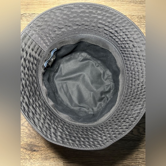 Prada Re-Nylon bucket hat - Picture 5 of 5